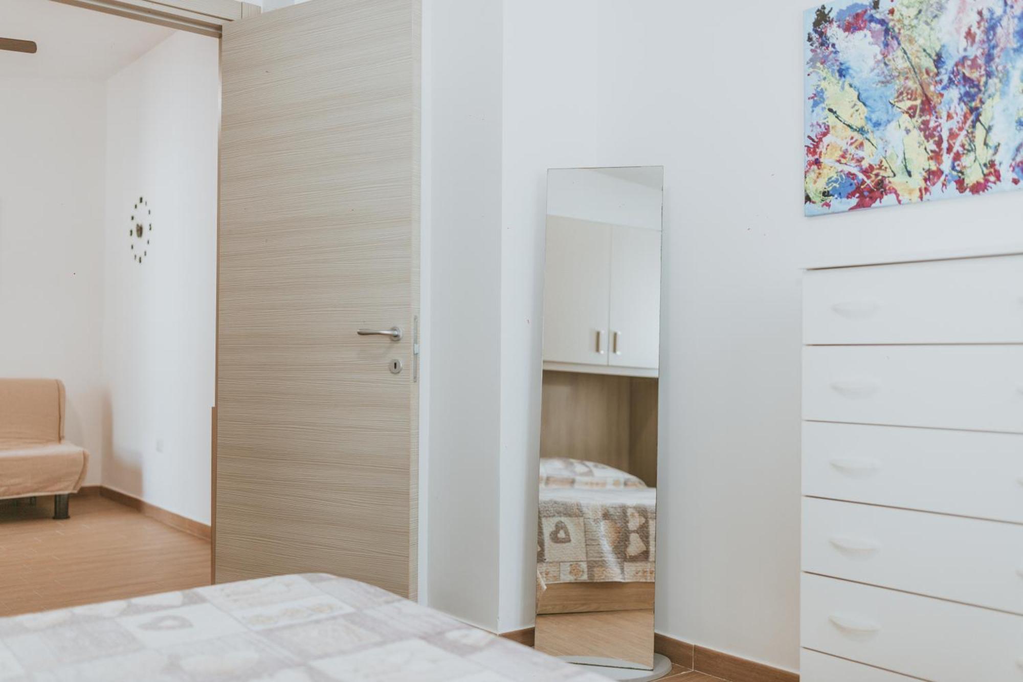 A Casa Da Carla Apartment เวียสเต ภายนอก รูปภาพ